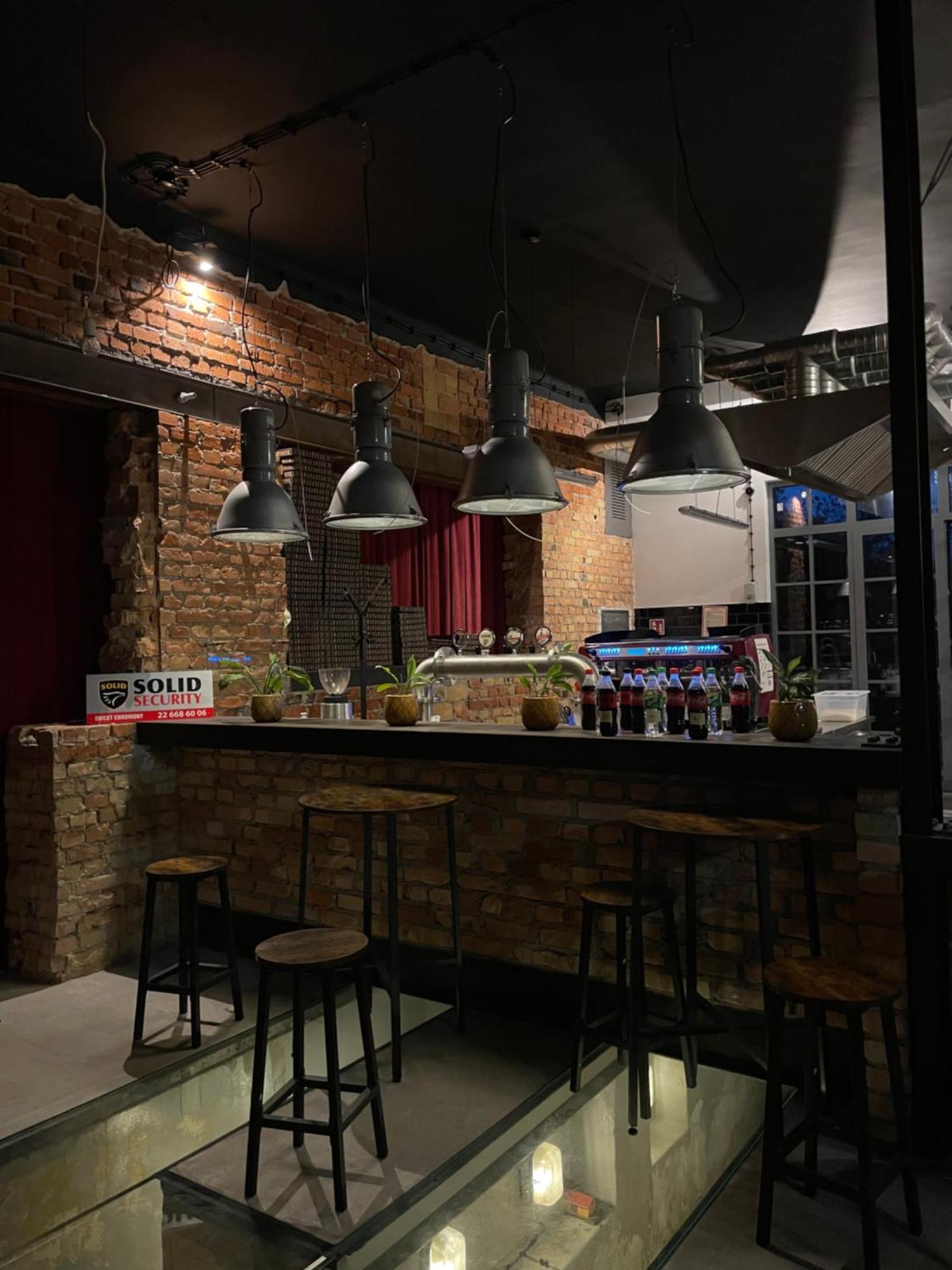 Loft Car Factory Hostel Warsaw Exterior photo